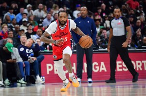 九游体育网页-Stein：仲裁裁定小德里克-琼斯需向前经纪人支付120万美元佣金