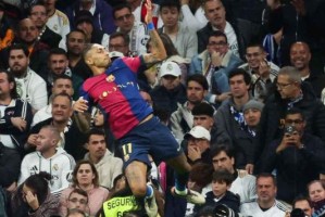 九游体育首页入口-险些被卖到大火 拉菲尼亚能成巴萨R世系桑巴巨星？