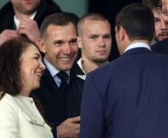 记者：舍甫琴科可能允许穆德里克注射干细胞，他本人为抗衰老也用