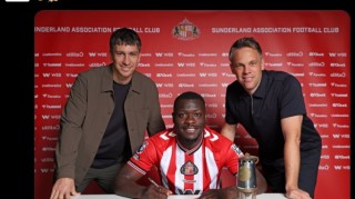 九游体育下载app-桑德兰官方宣布五年合约签下阿贾克斯23岁中锋布罗比，转会费达2500万欧元